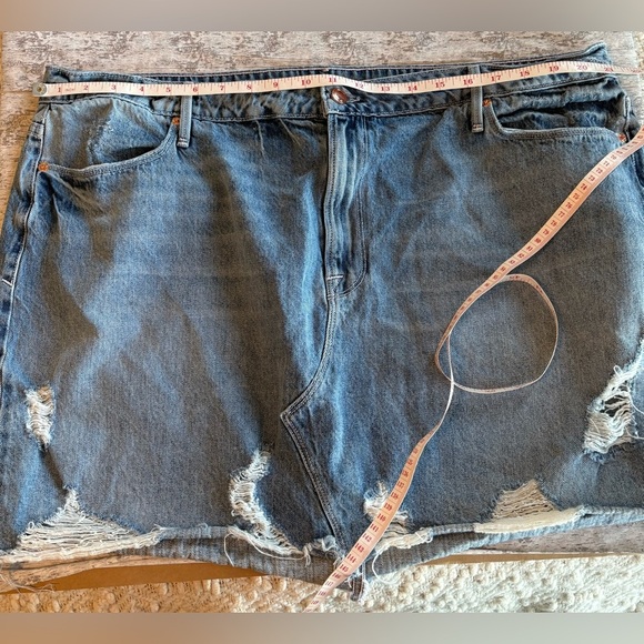 NWOT Good American Distressed 100% Cotton Denim Mini Skirt Plus Size 18 - Picture 8 of 9